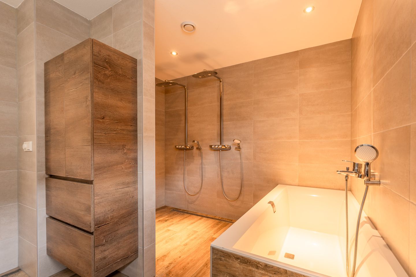 Photo 4 of Dorpsstraat 15