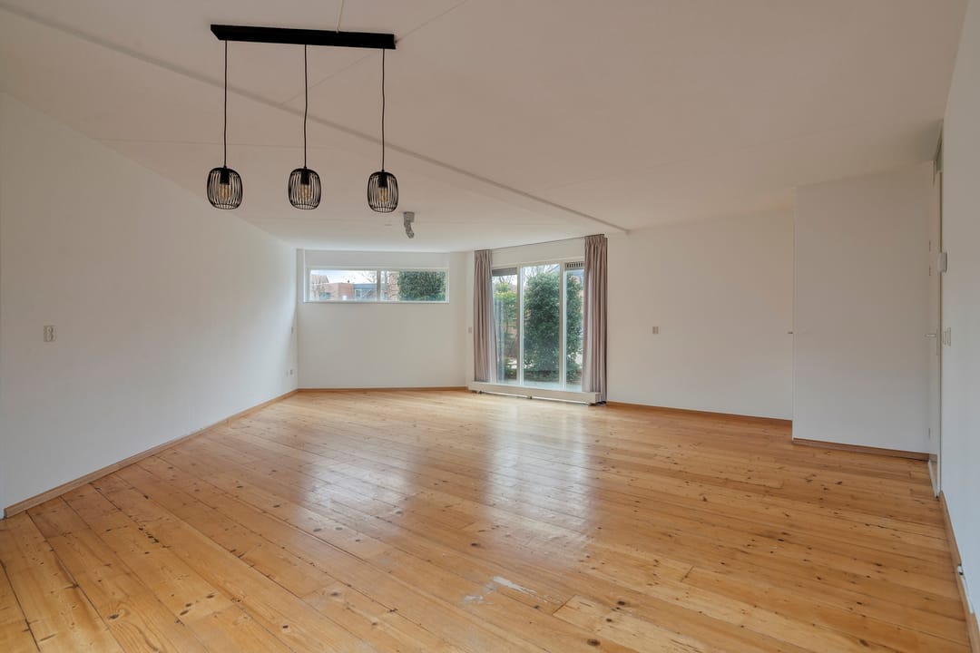 Corner House with Garage, Roof Terrace and Sauna in Green Zeist Neighborhood — 13