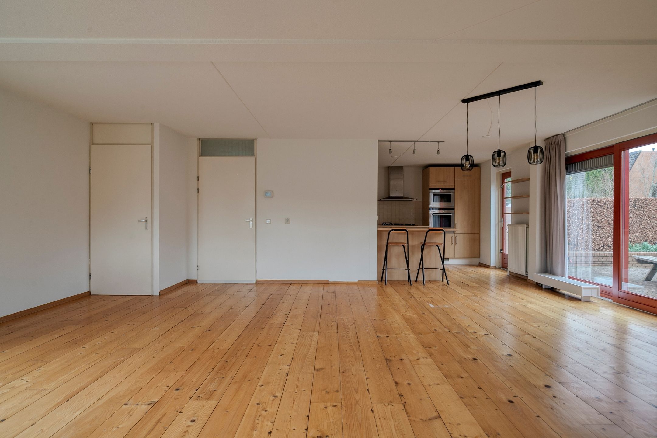 Corner House with Garage, Roof Terrace and Sauna in Green Zeist Neighborhood — 12