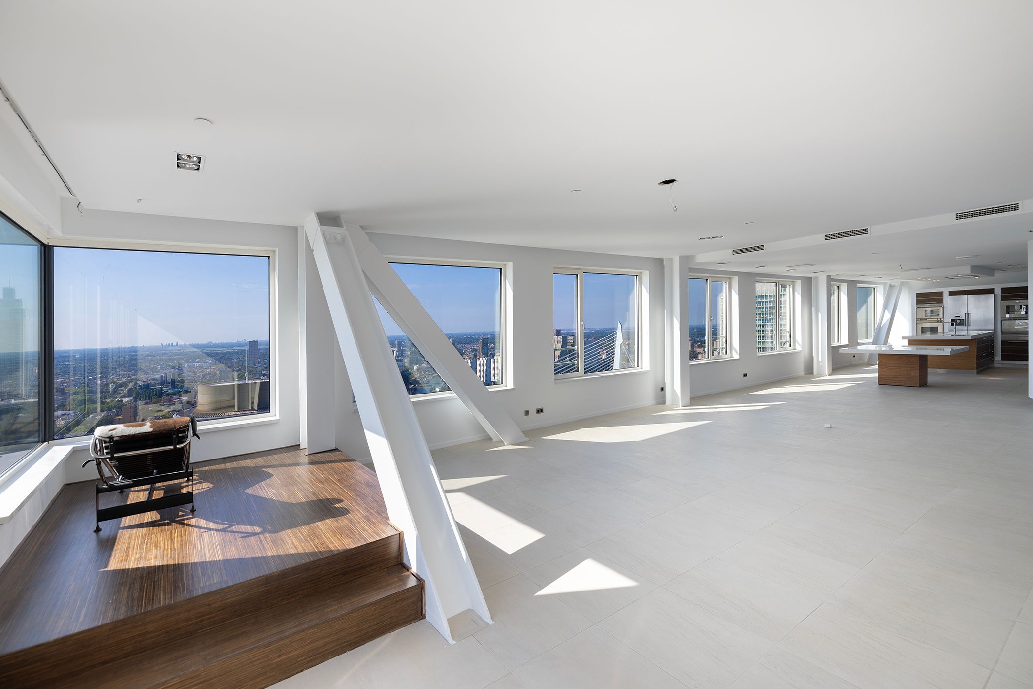 Foto 9 van Landverhuizersplein 151