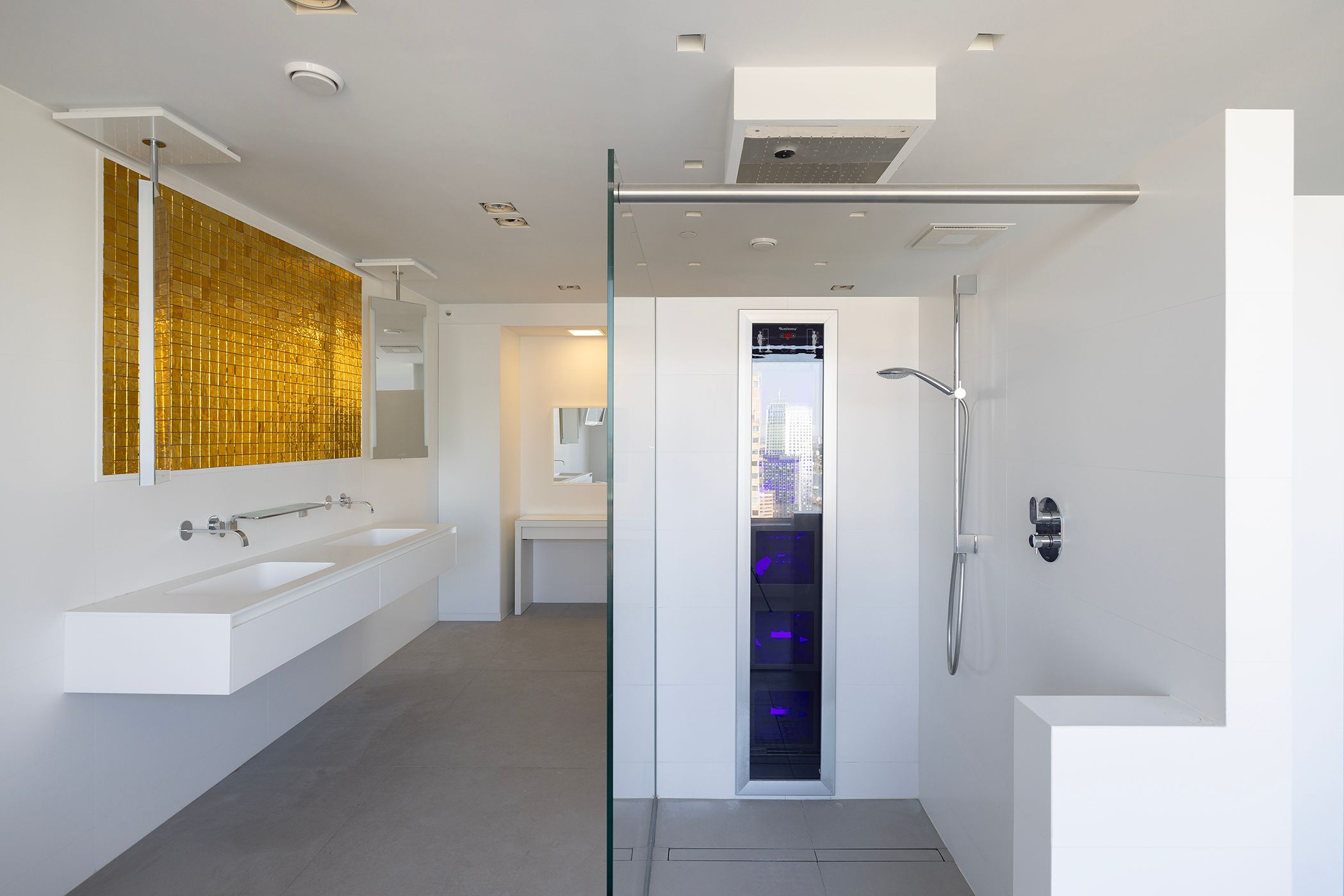 Foto 18 van Landverhuizersplein 151