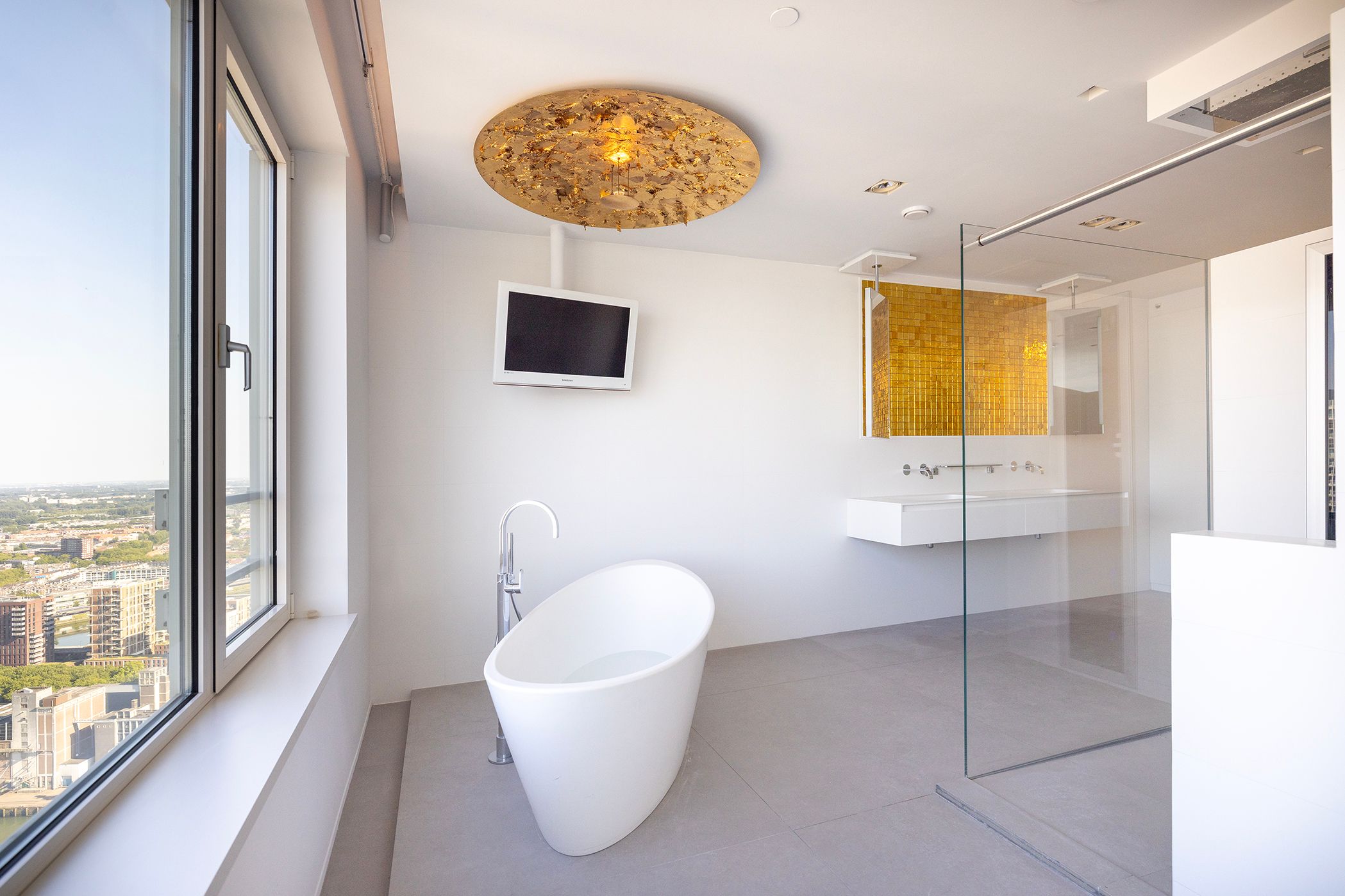 Foto 15 van Landverhuizersplein 151