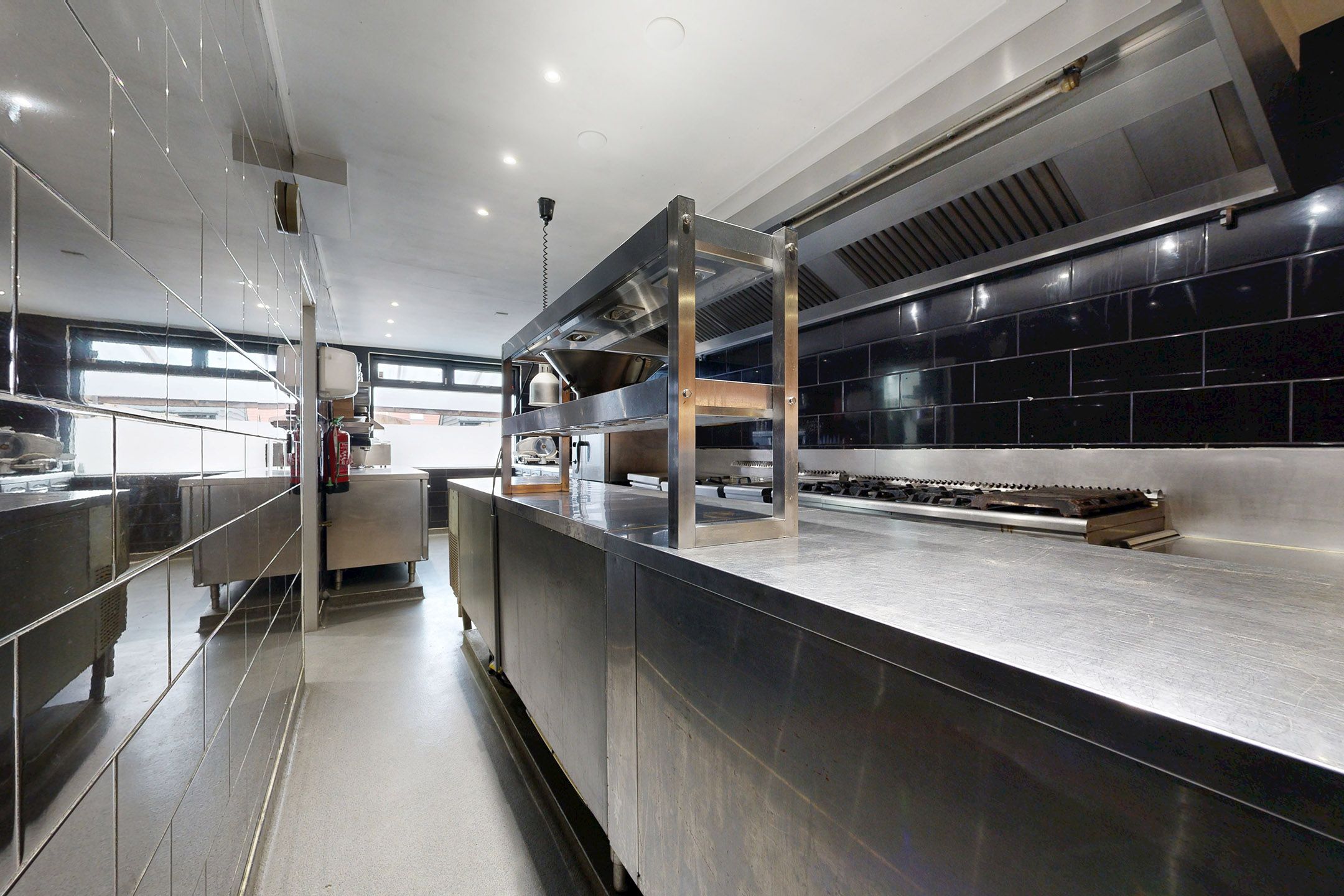 Foto 24 van Voorstraat 50