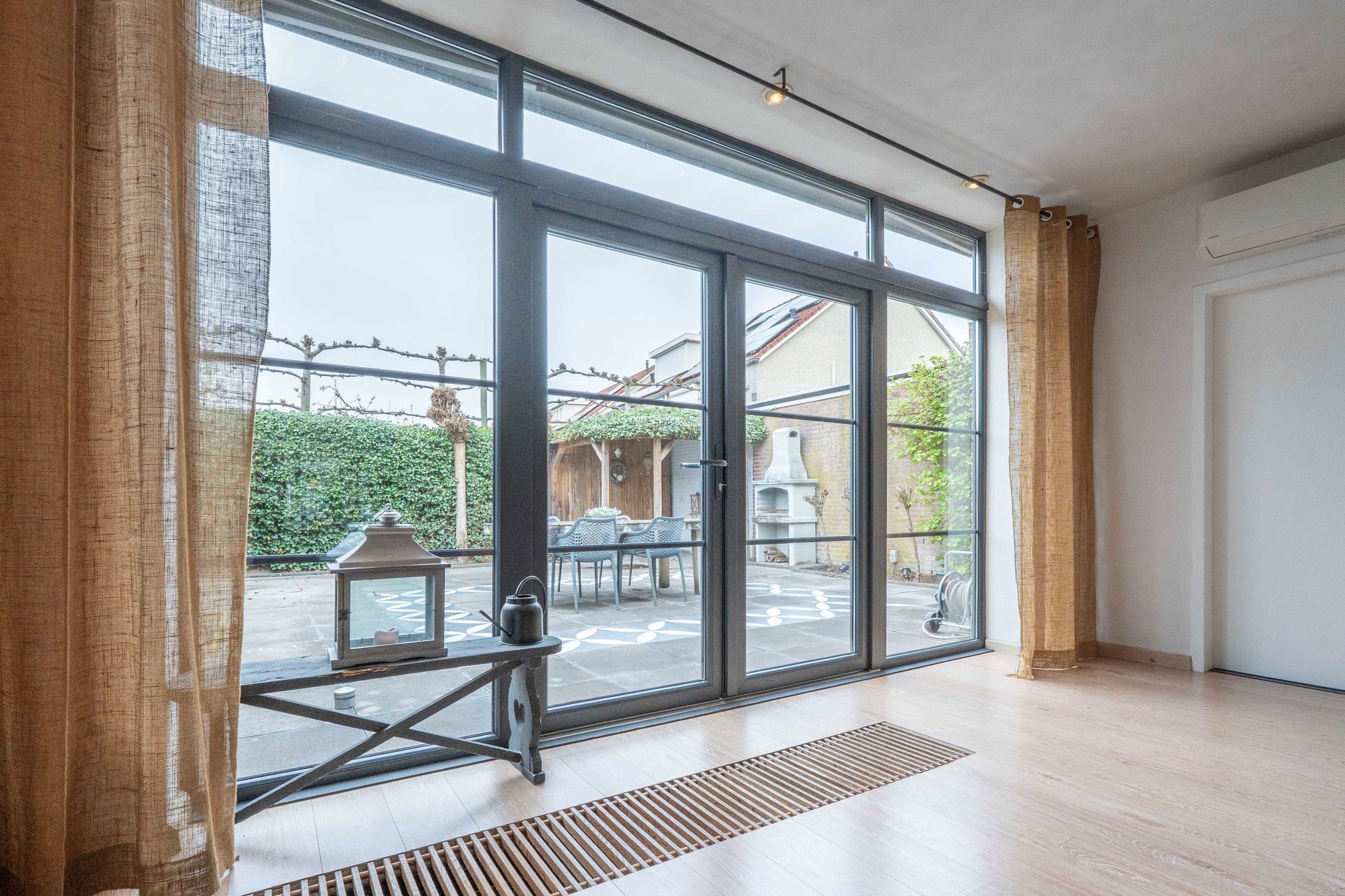 Charming semi-detached family home on quiet erf in Hoeven — 18