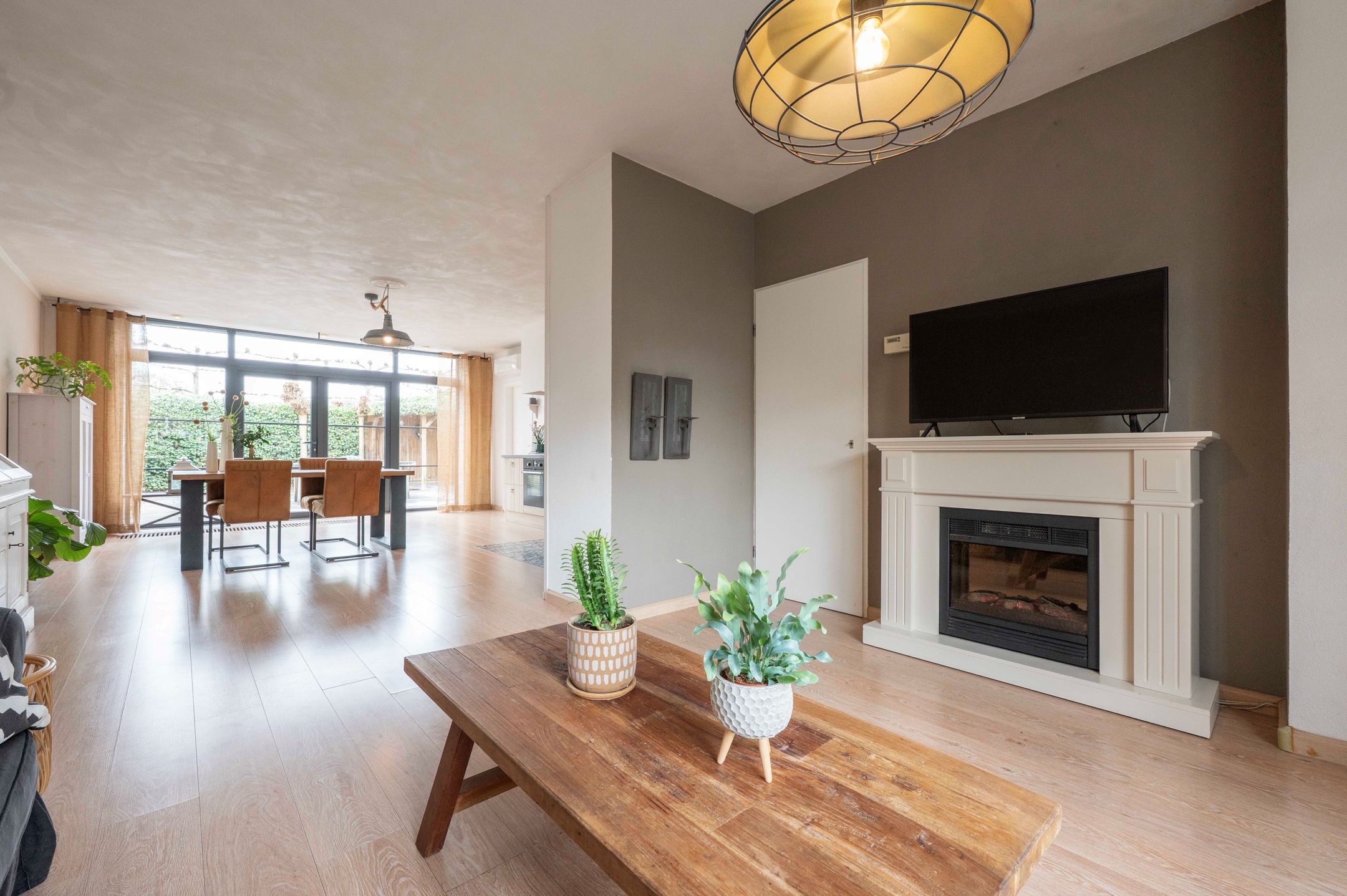 Charming semi-detached family home on quiet erf in Hoeven — 12