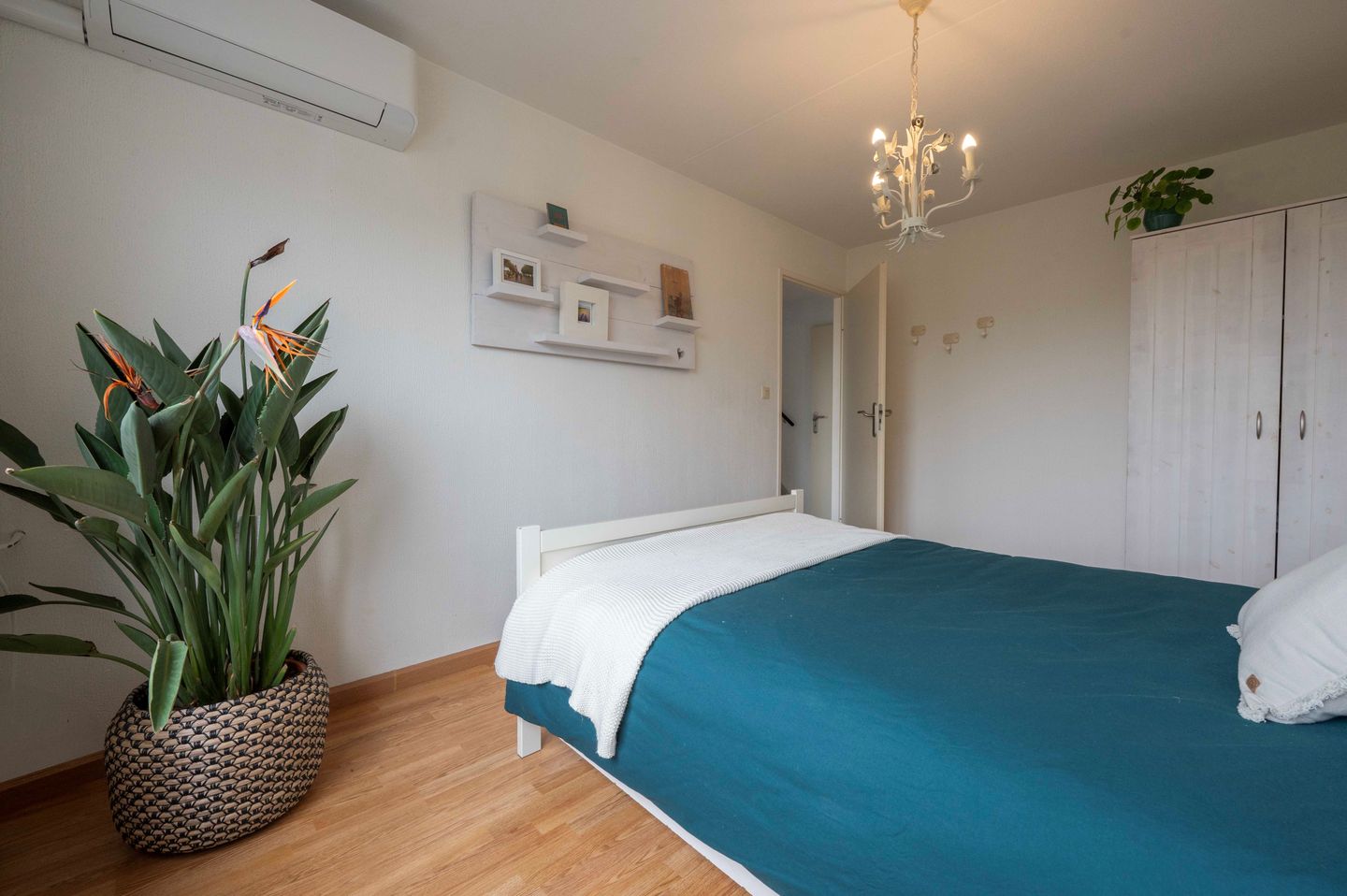 Charming semi-detached family home on quiet erf in Hoeven — 29