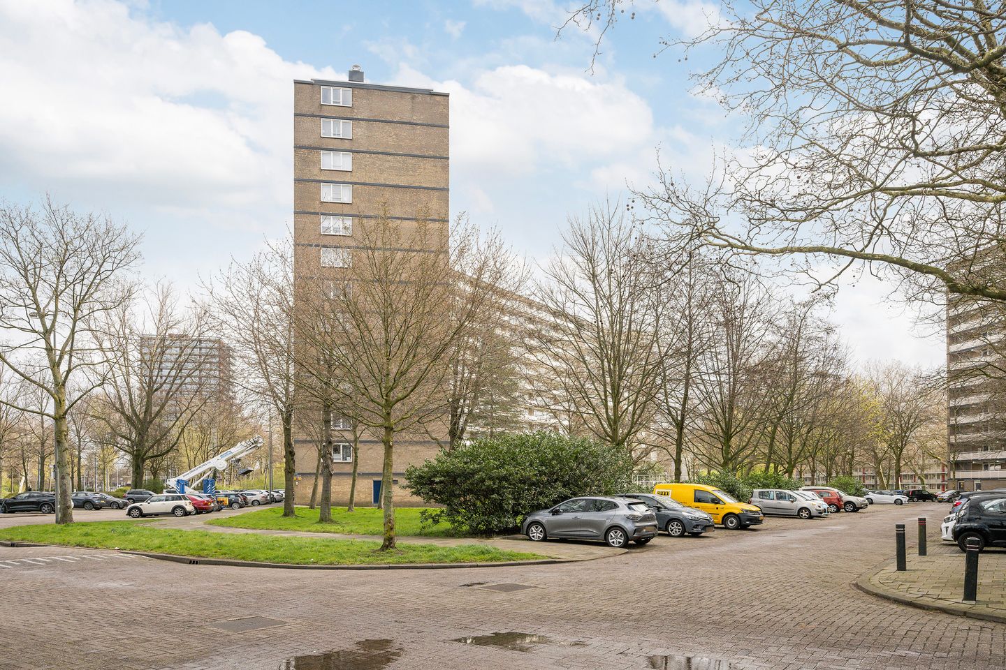 Charming 2-room apartment with sunny balcony in Schiedam Groenoord — 25