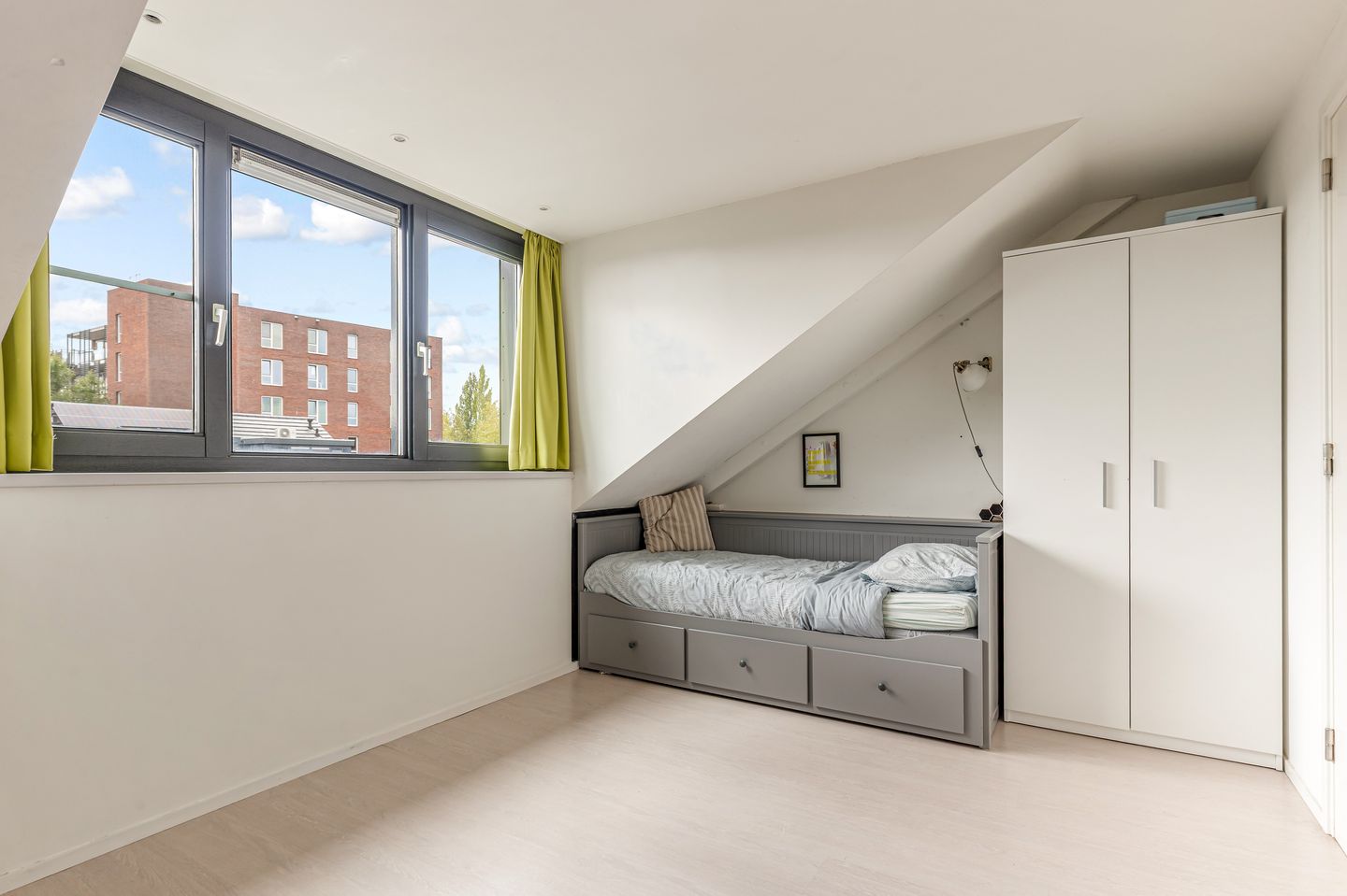 Foto 40 van Van Ravesteijnstraat 3