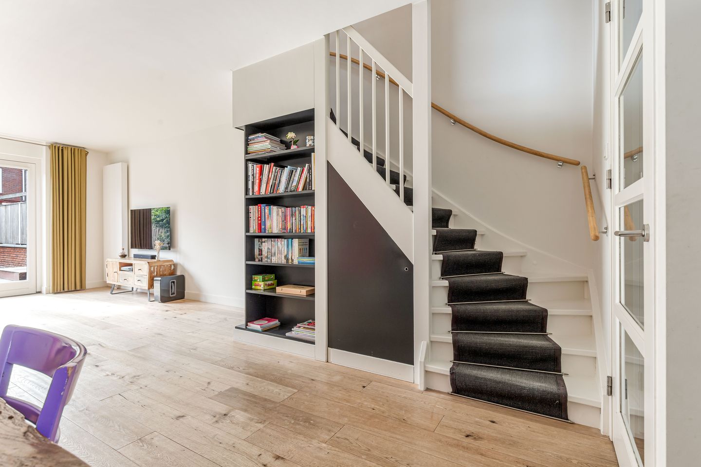 Foto 10 van Van Ravesteijnstraat 3