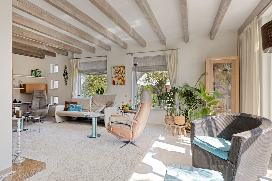 Spacious detached bungalow with panoramic polder views — 16