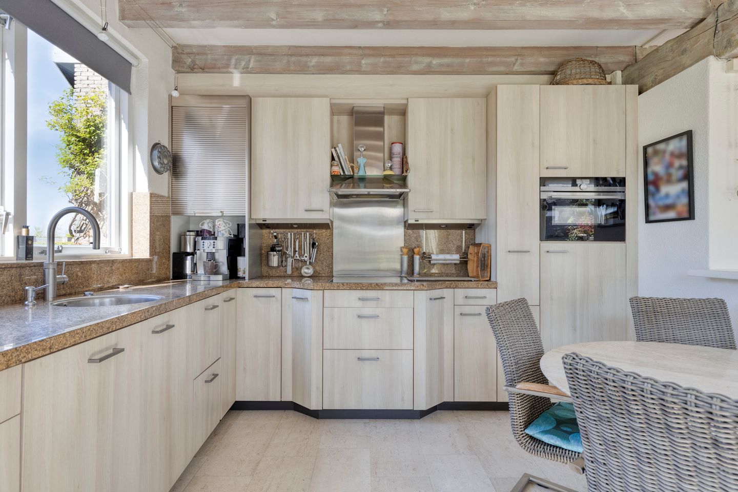 Spacious detached bungalow with panoramic polder views — 25