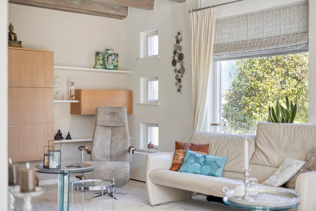Spacious detached bungalow with panoramic polder views — 28