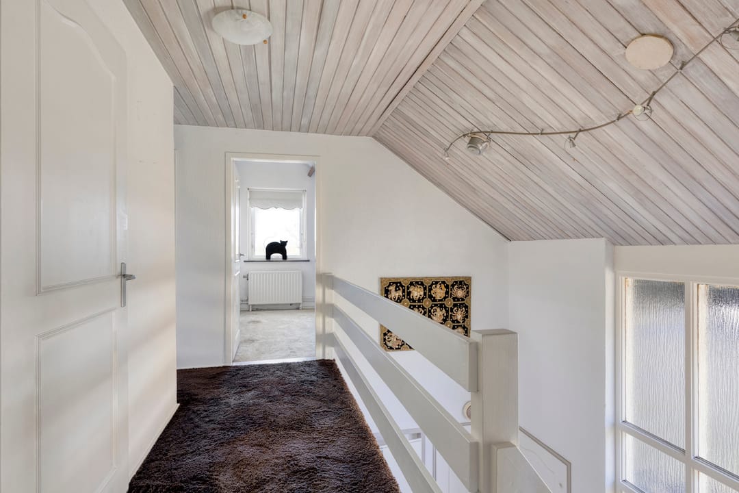 Spacious detached bungalow with panoramic polder views — 47
