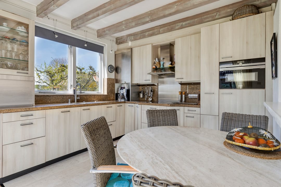 Spacious detached bungalow with panoramic polder views — 26