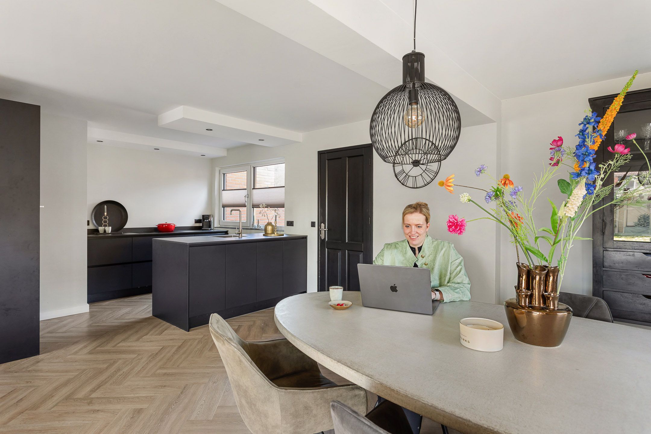 Photo 3 of Zilverschoon 30