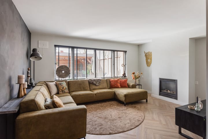 Photo 2 of Zilverschoon 30