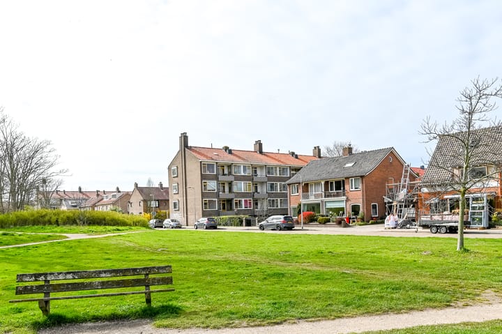 Photo 4 of Maasstraat 37