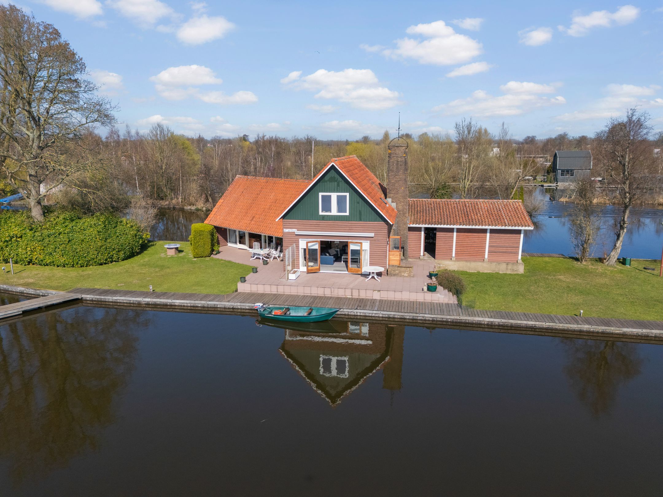 3-bedroom freehold villa in Breukelen — photo 1 of 5