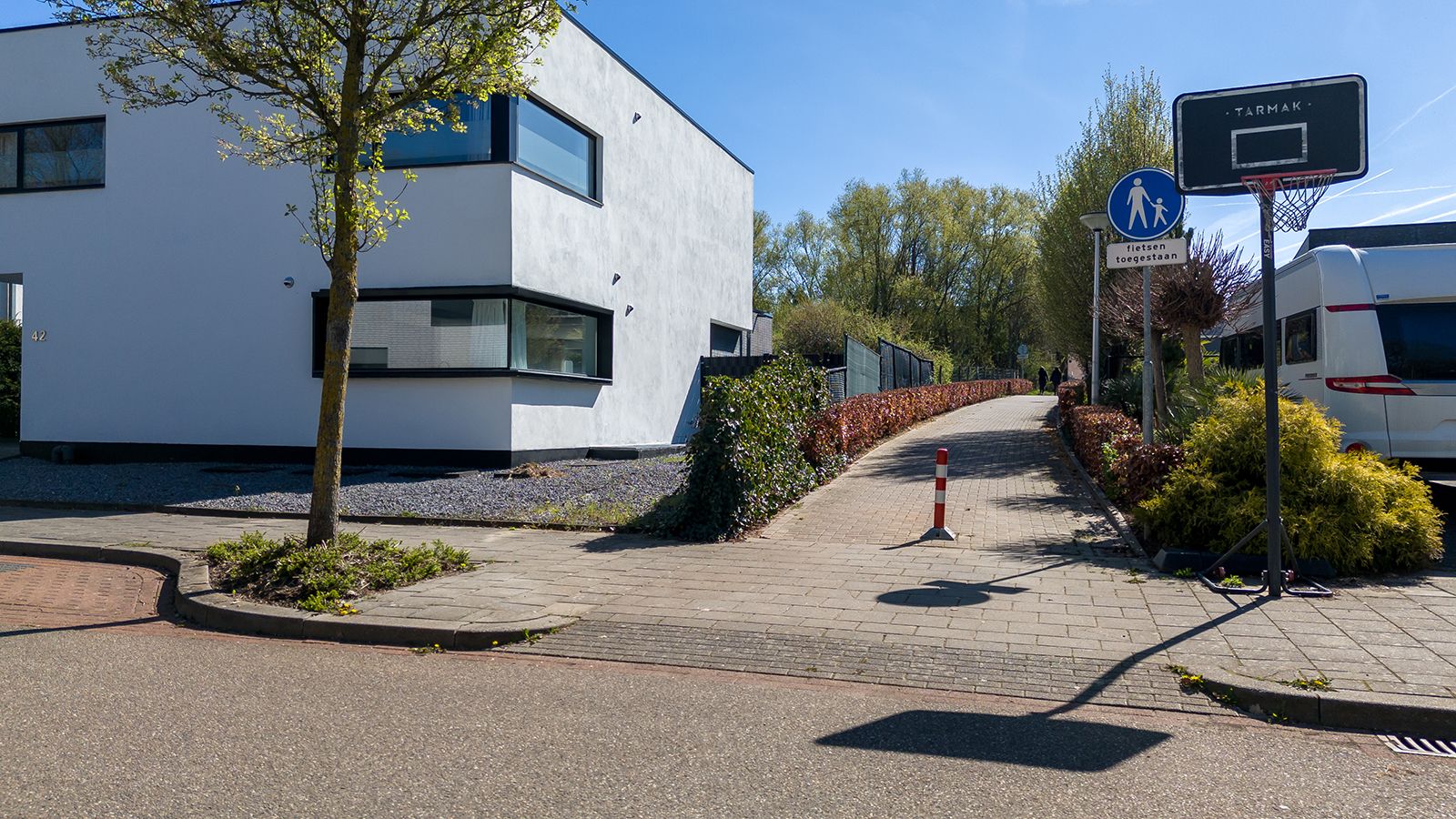 Photo 3 of Schout van Heeckerenring 42