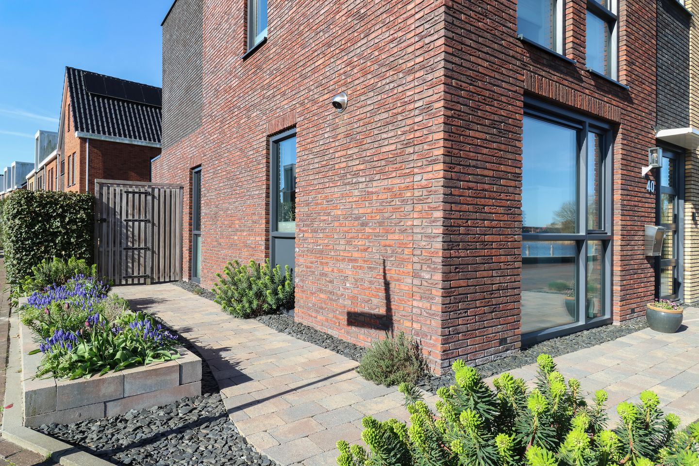 Modern corner house with own boat mooring in Houkepoort — 70