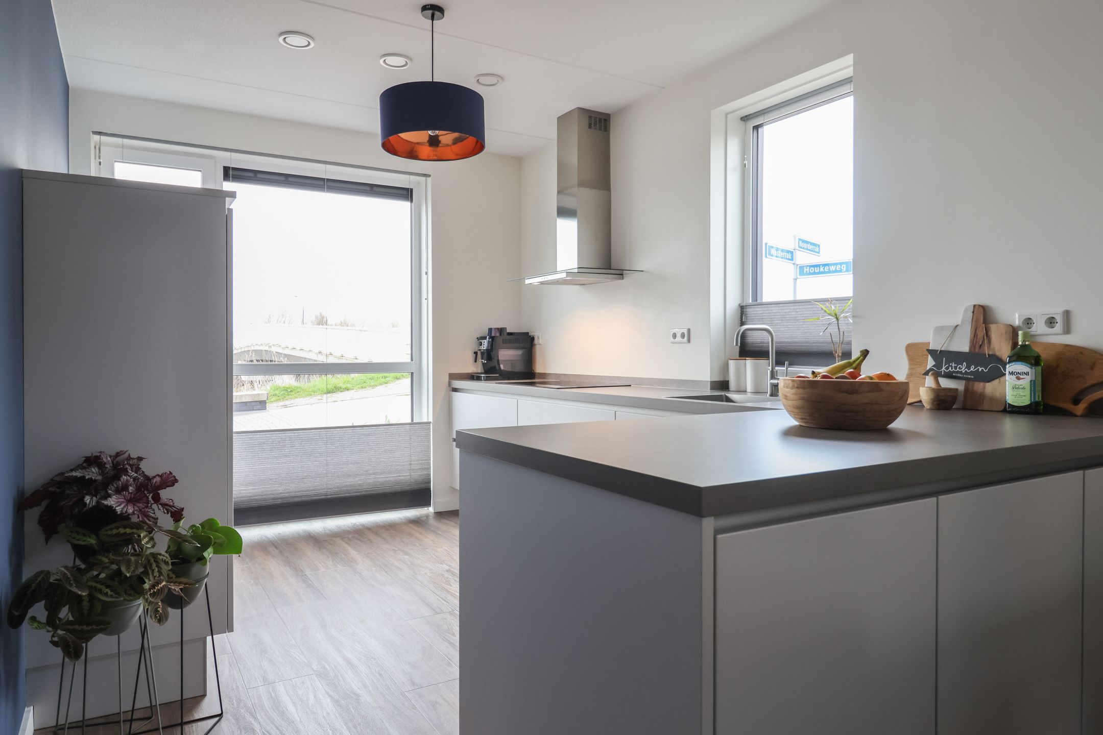 Modern corner house with own boat mooring in Houkepoort — 21