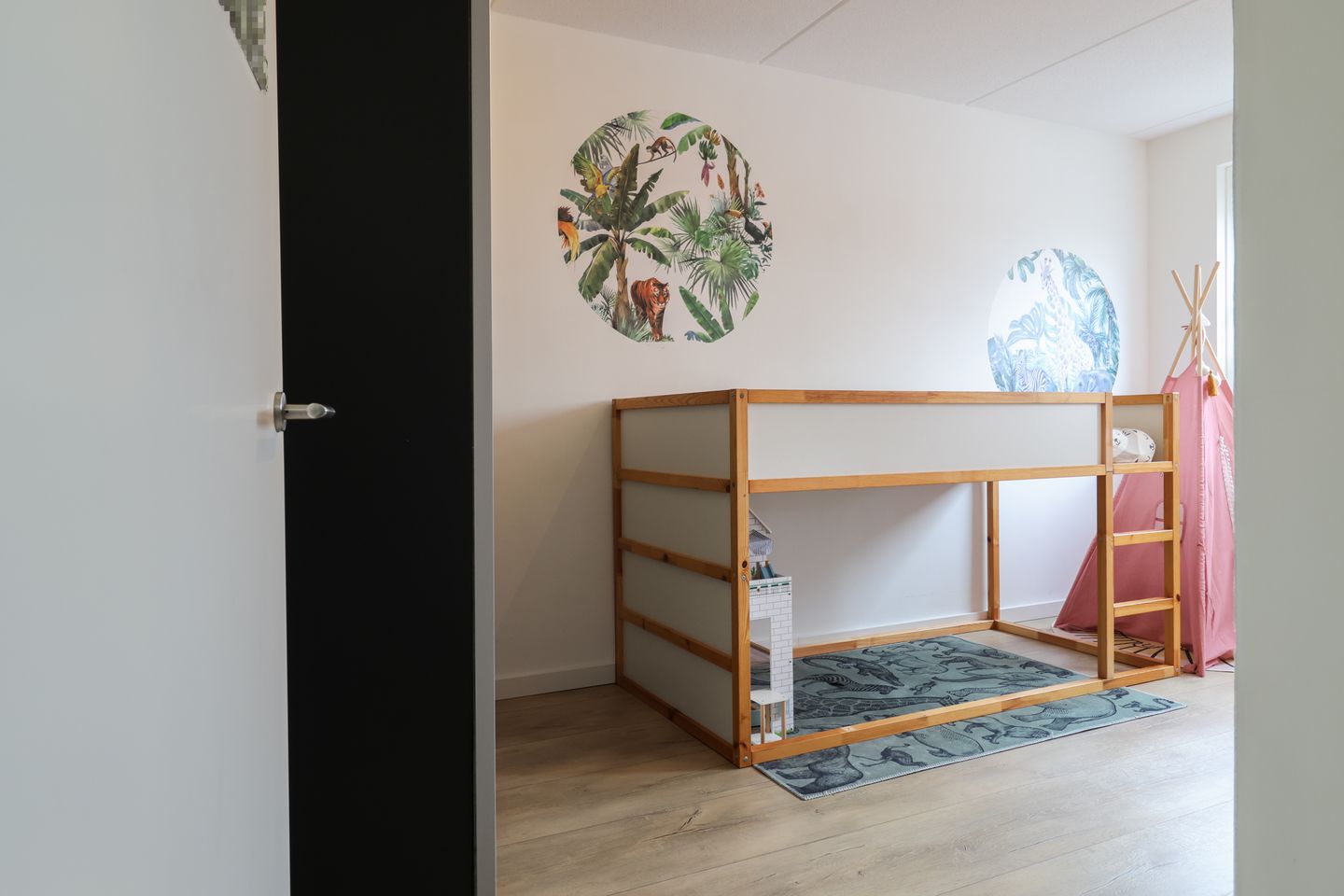Modern corner house with own boat mooring in Houkepoort — 35