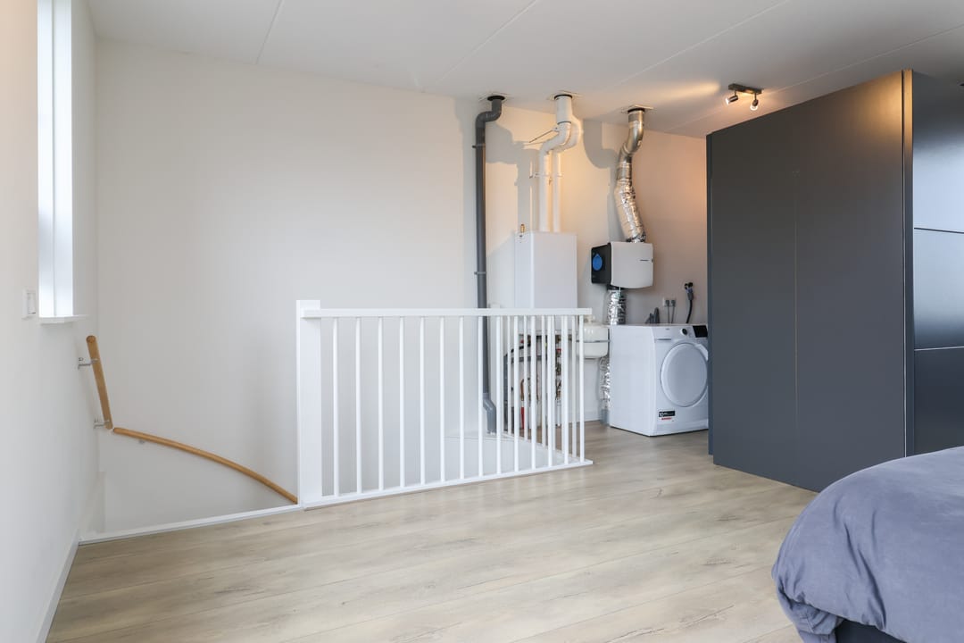 Modern corner house with own boat mooring in Houkepoort — 47