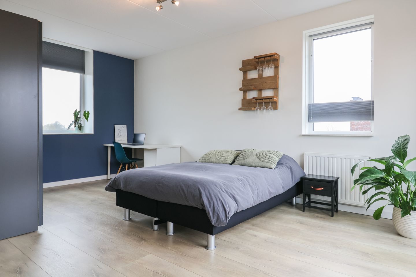 Modern corner house with own boat mooring in Houkepoort — 50