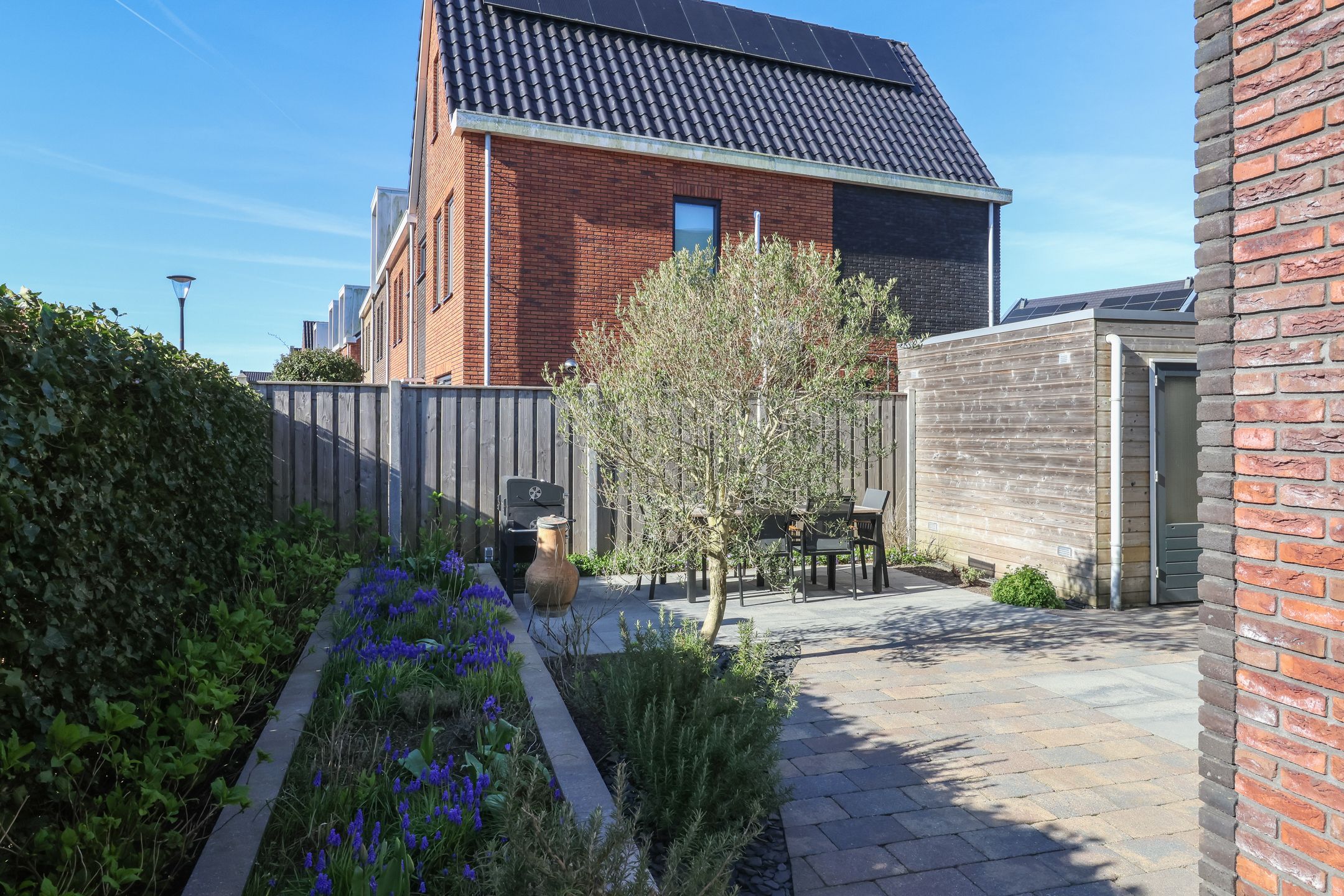 Modern corner house with own boat mooring in Houkepoort — 63