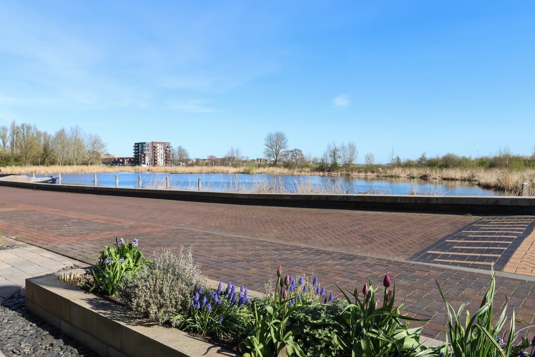 Modern corner house with own boat mooring in Houkepoort — 71
