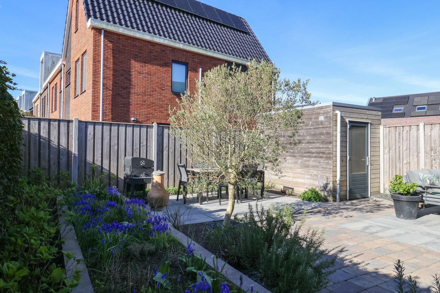 Modern corner house with own boat mooring in Houkepoort — 65