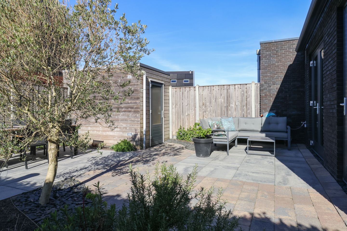 Modern corner house with own boat mooring in Houkepoort — 64