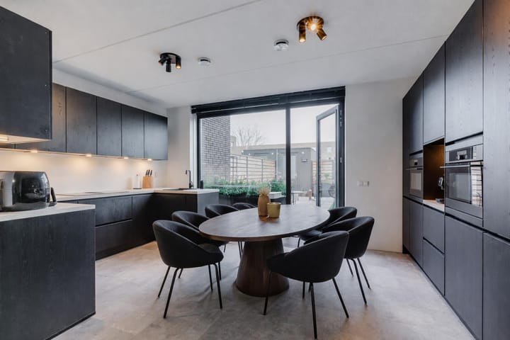 Foto 3 van Anton Ebbenhof 12