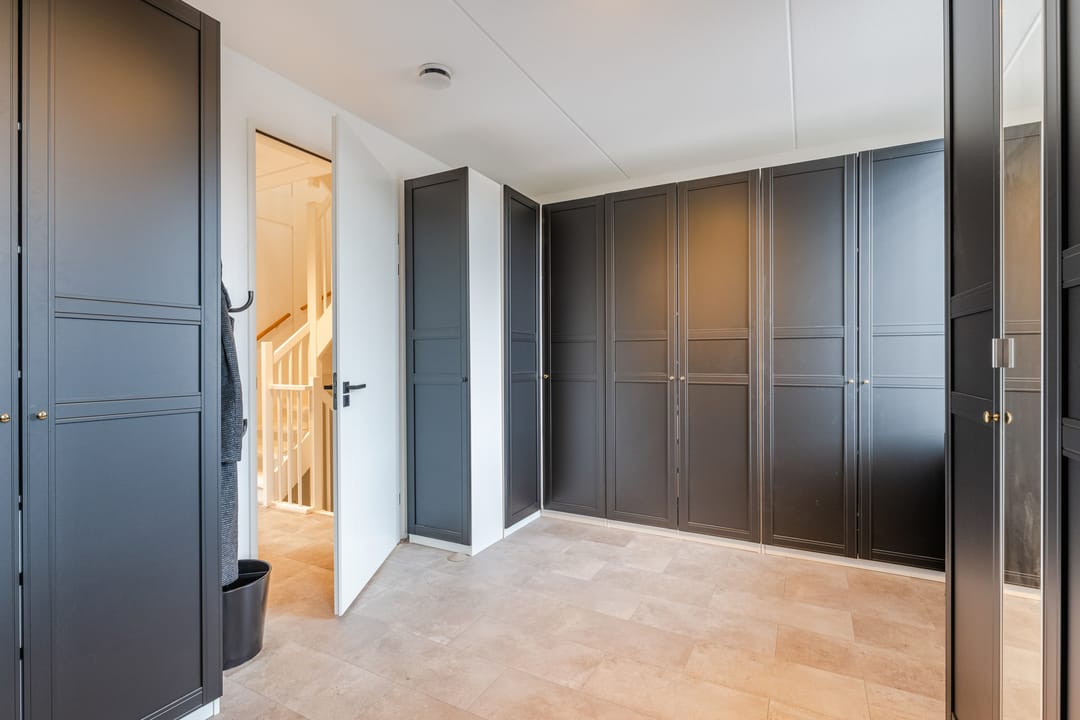 Photo 11 of Anton Ebbenhof 12