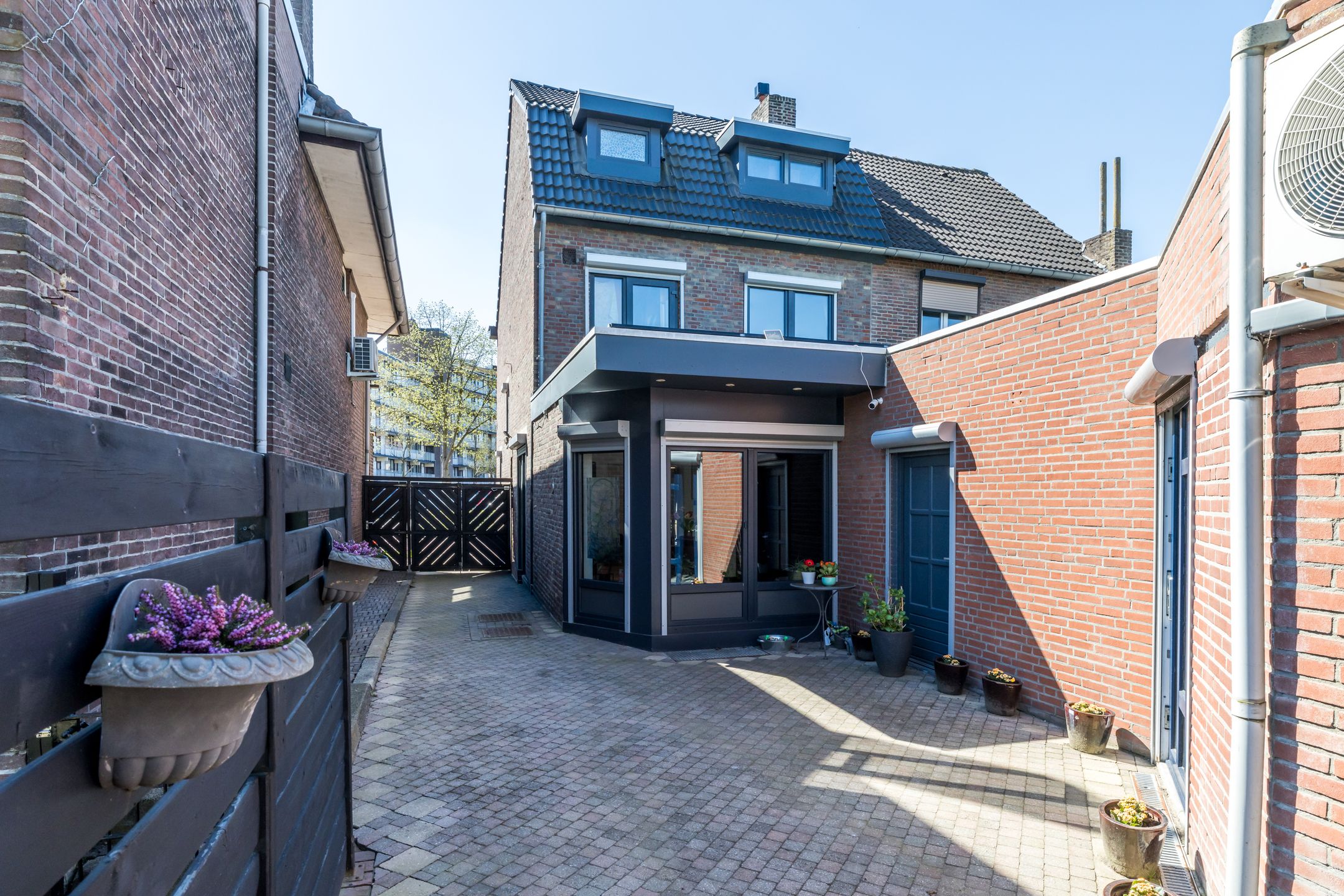 Photo 39 of Doorvaartstraat 17