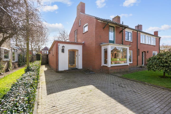 Photo 4 of Wilhelminalaan 7