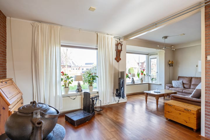 Photo 3 of Wilhelminalaan 7