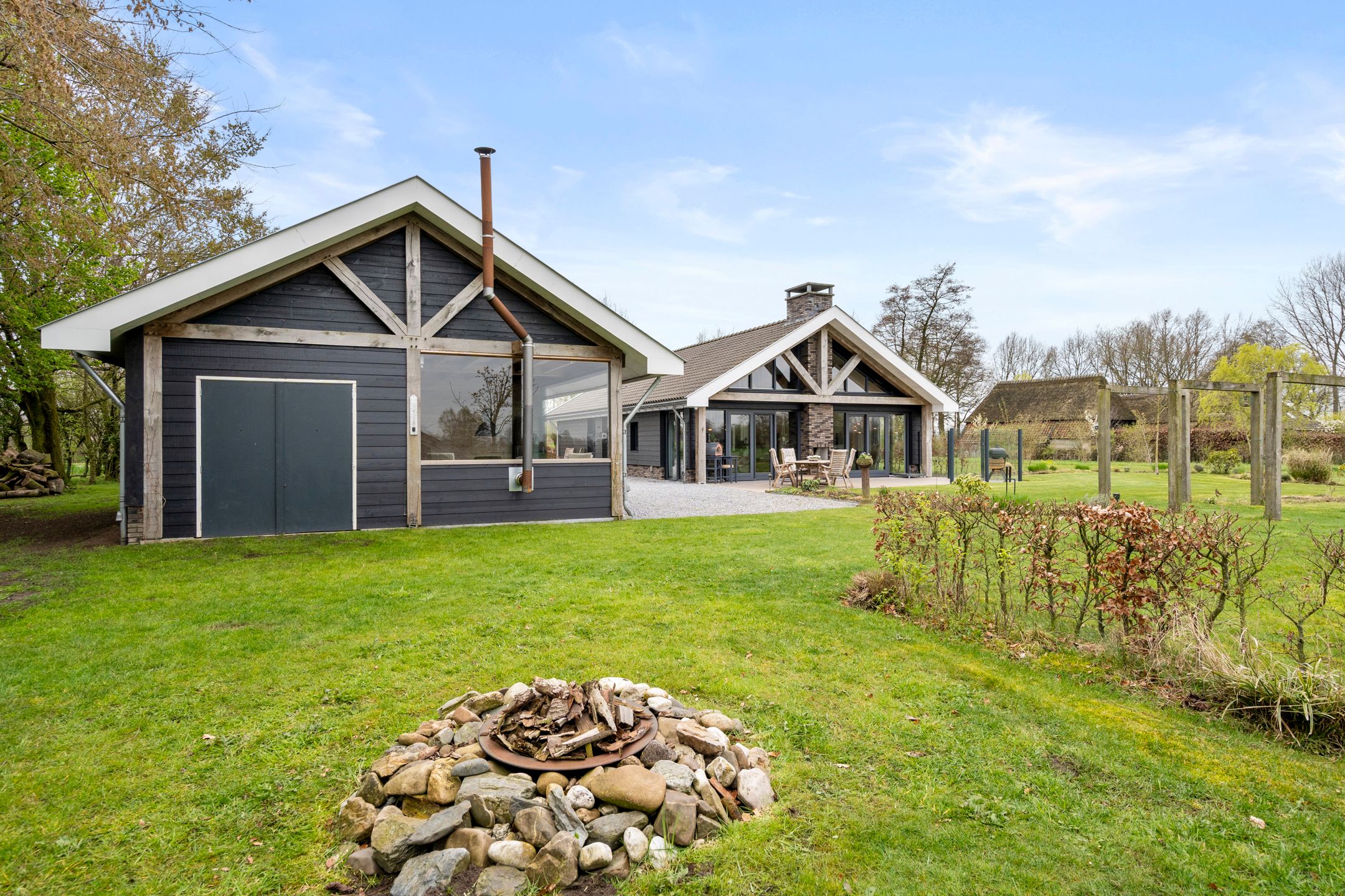 Luxury Detached Barn House with Outbuilding in Natural Setting — 12