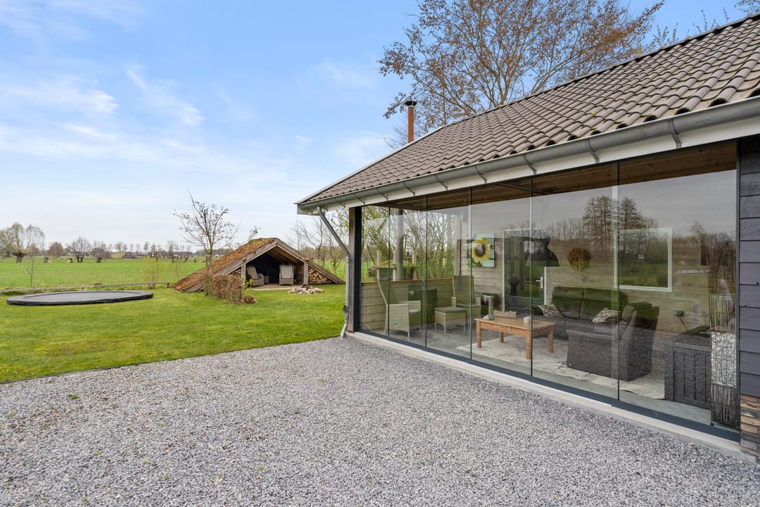 Luxury Detached Barn House with Outbuilding in Natural Setting — 22