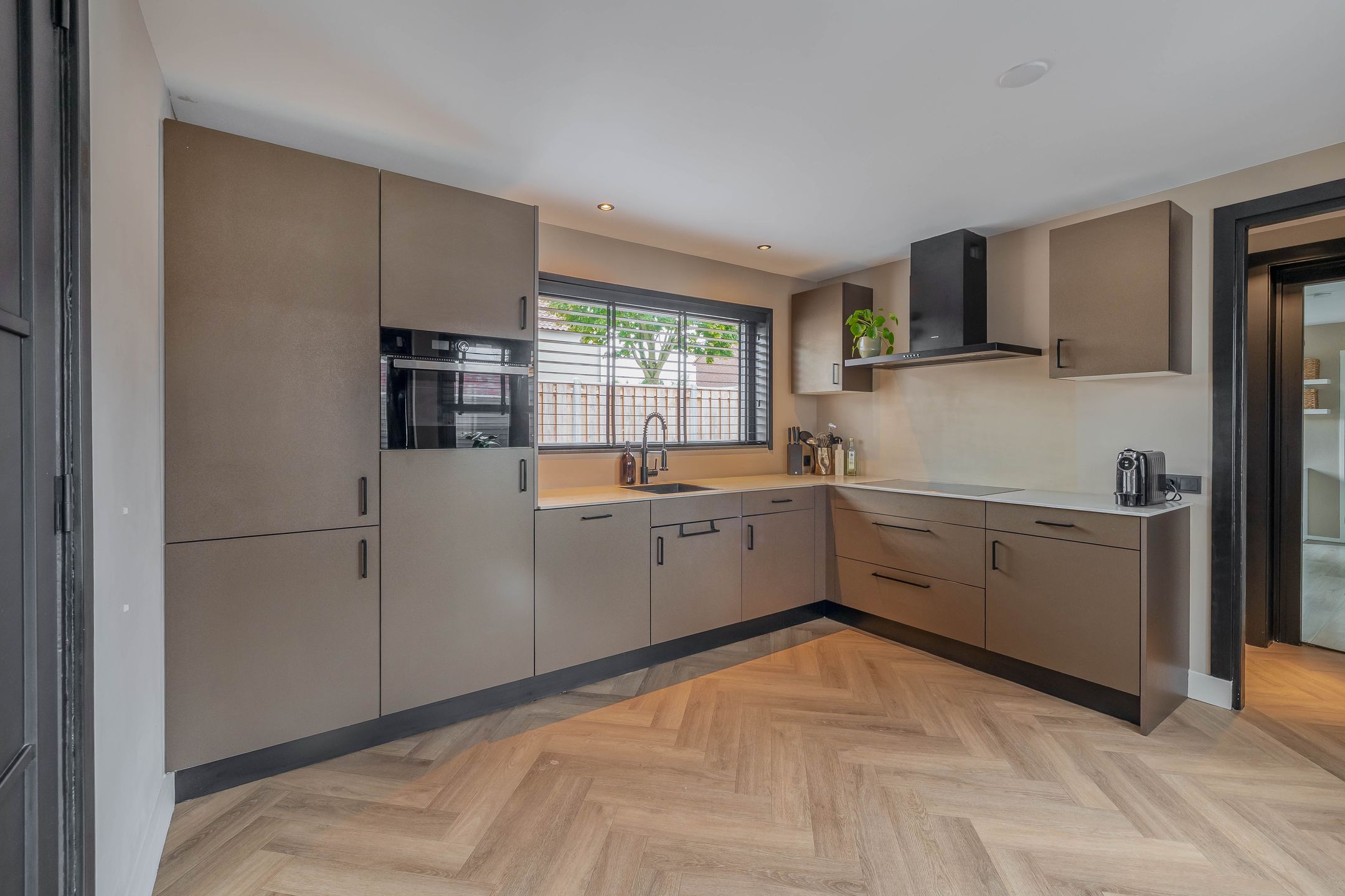 Foto 12 van Binnenweg 28