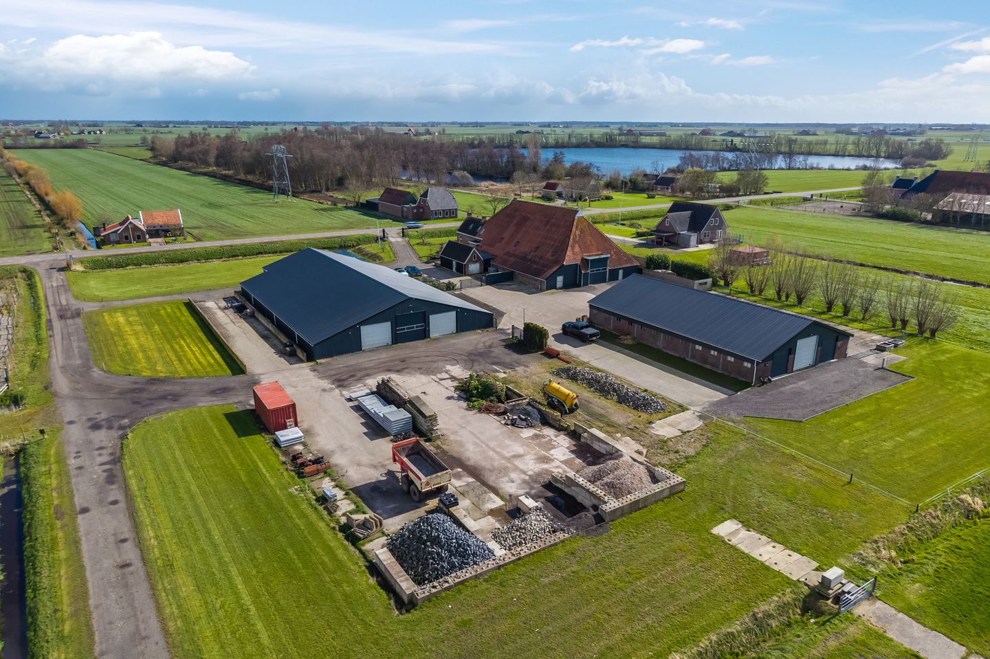 Foto 4 van Straatweg 1