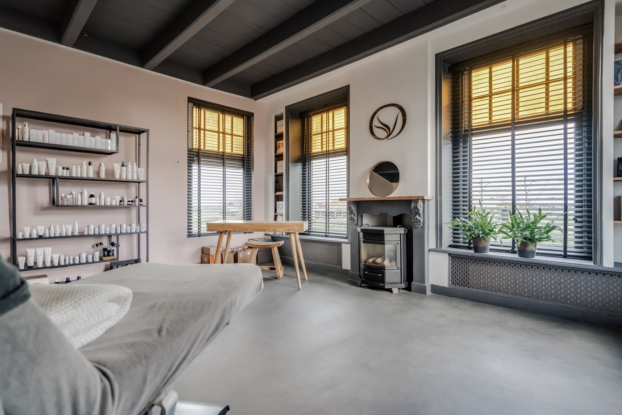 Foto 12 van Straatweg 1