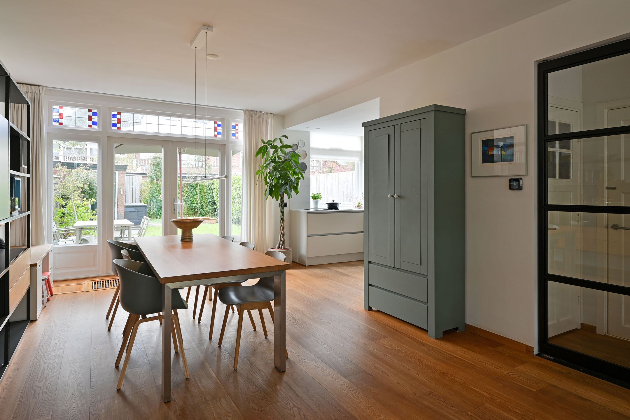 Foto 6 van Wolfert van Borsselenweg 112