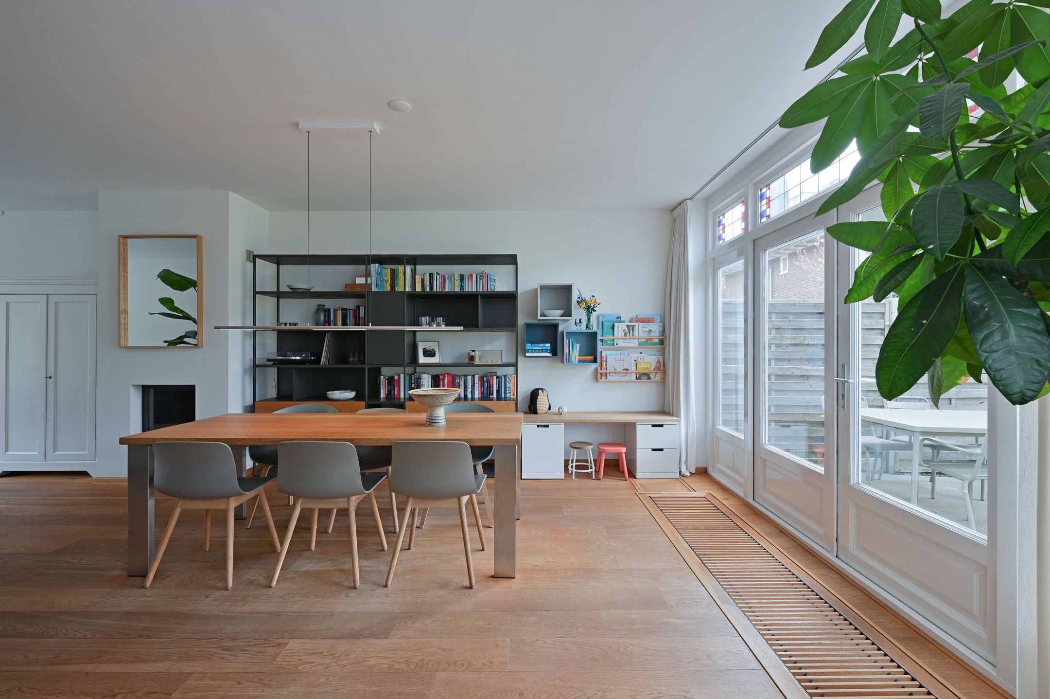 Foto 9 van Wolfert van Borsselenweg 112