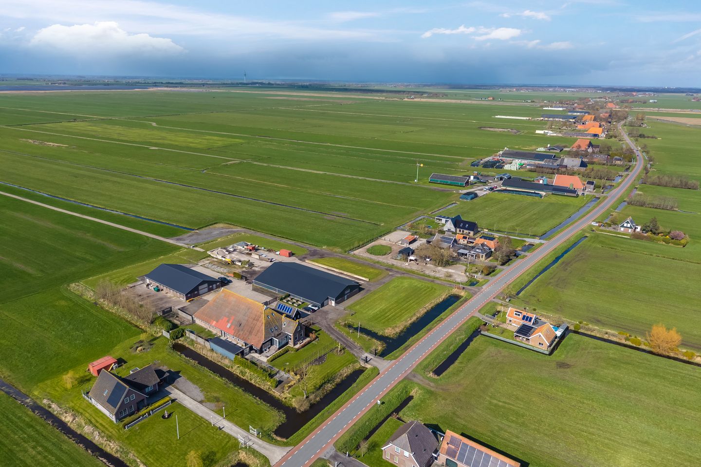 Foto 74 van Straatweg 1