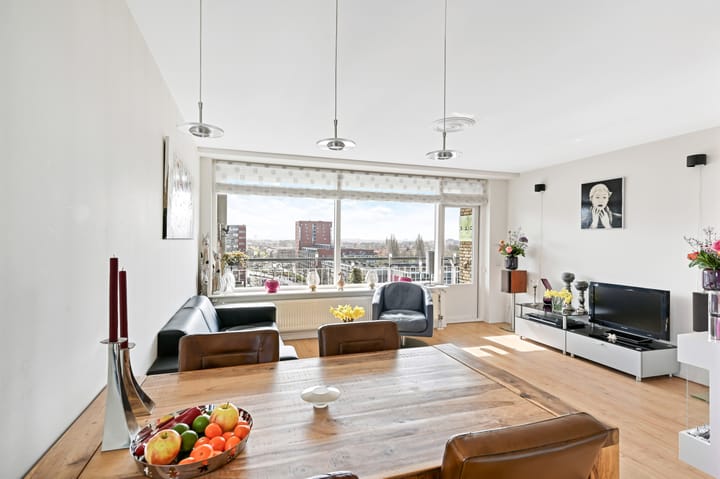 Foto 2 van van Tuyll van Serooskerkenstraat 147