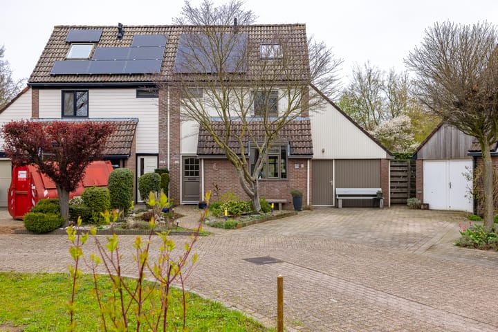 Photo 2 of Koemate 102