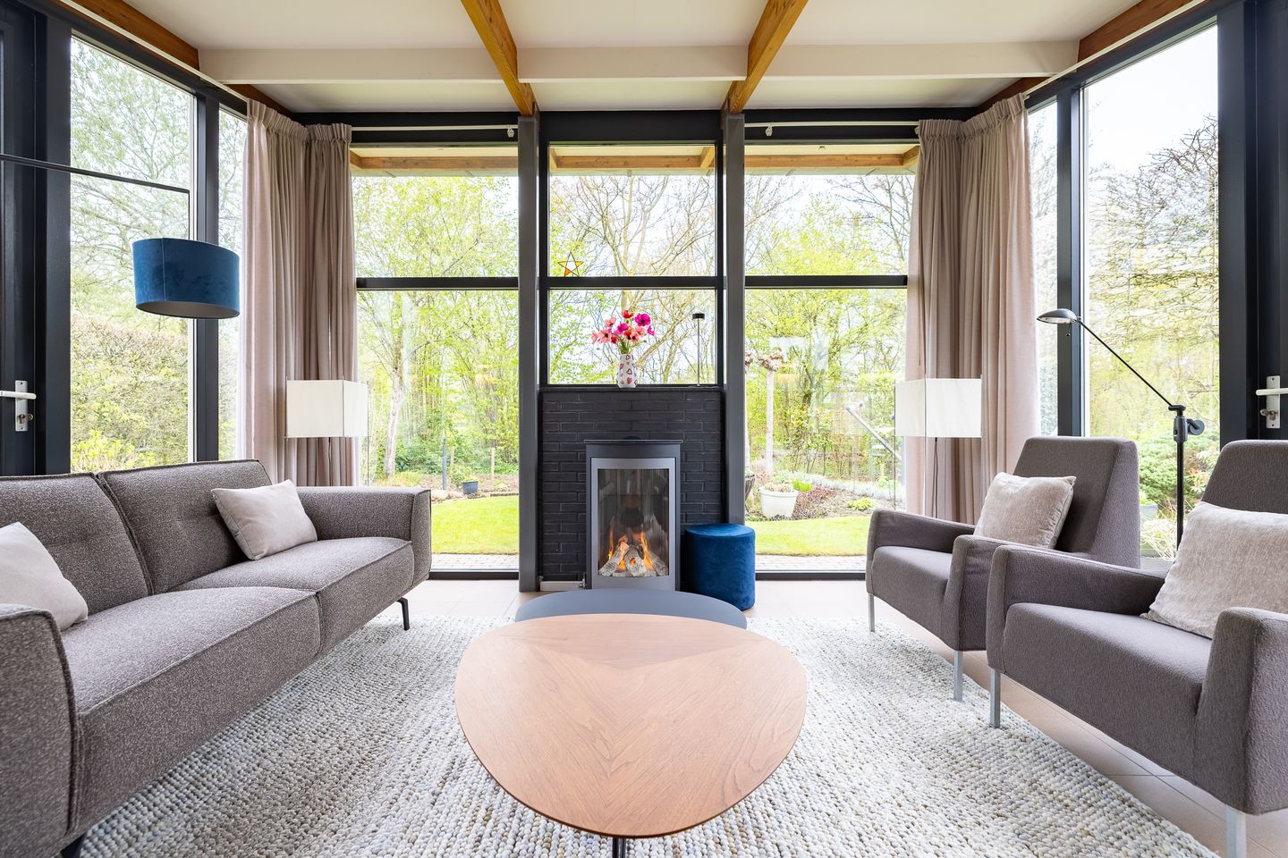 Foto 4 van Koemate 102