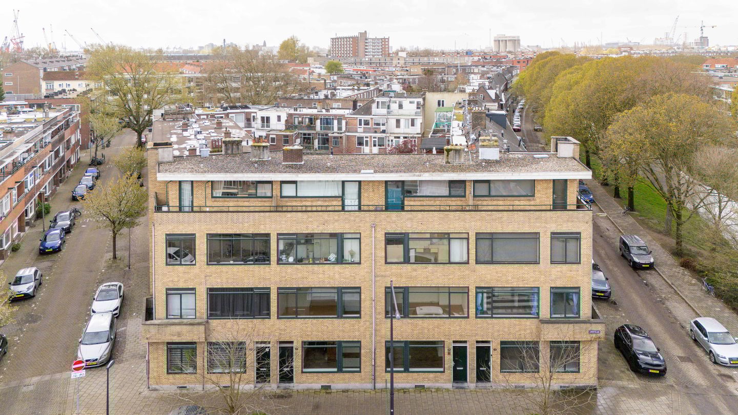 Photo 35 of Lorentzlaan 19-B