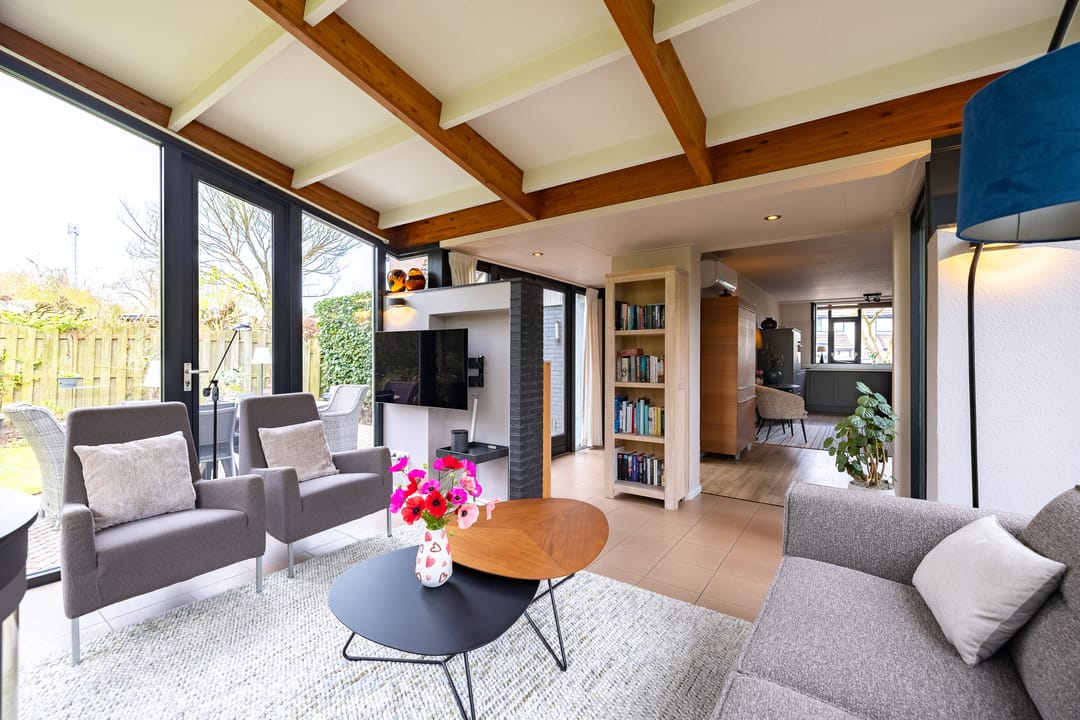 Foto 7 van Koemate 102